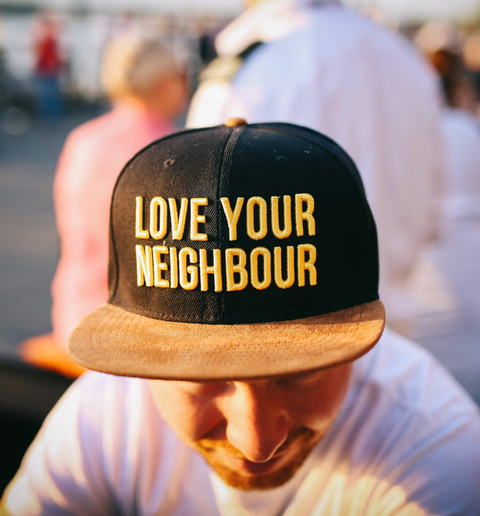 giving love your neighbor